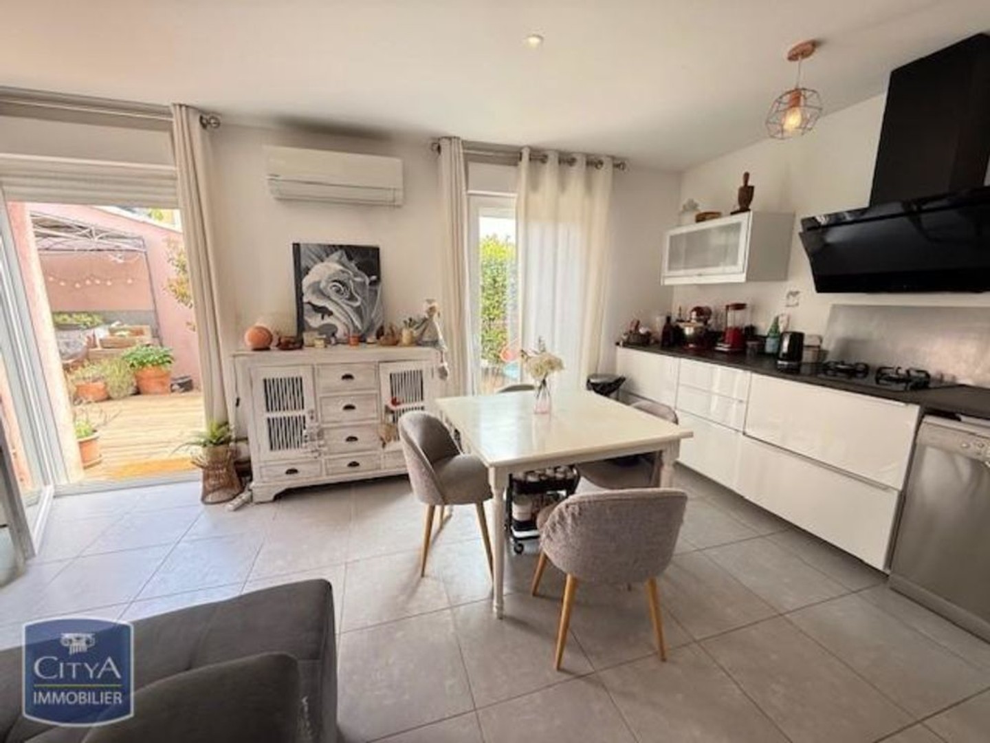 Appartement à vendre - 2 pièces - 50m2 - Sanary-Sur-Mer (83110)