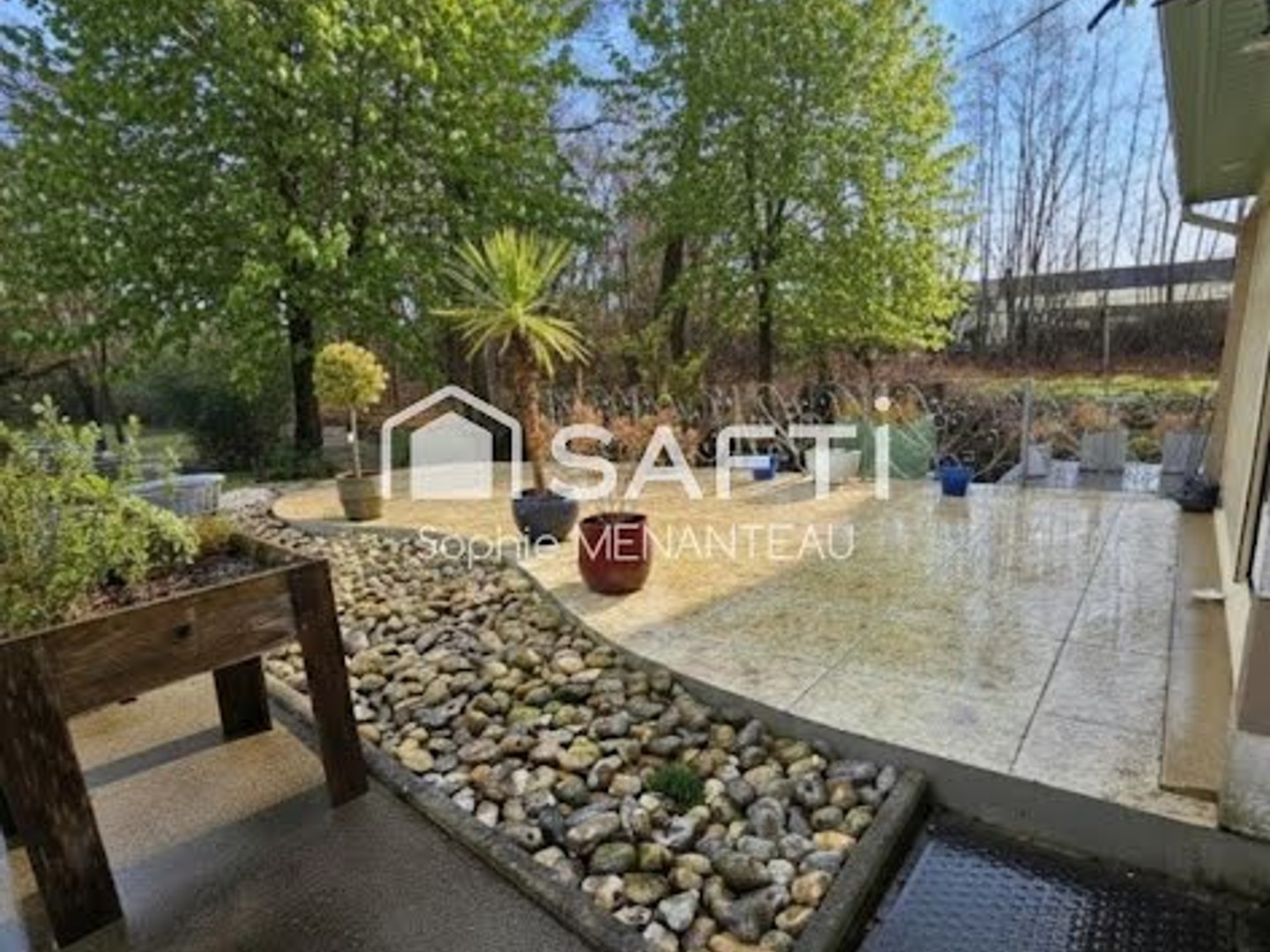Maison 18 pièces 600 m²