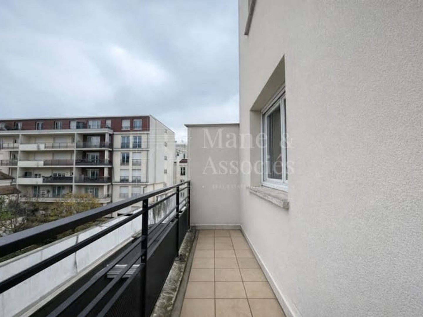Appartement à vendre - 5 pièces - 131m2 - Courbevoie (92400)
