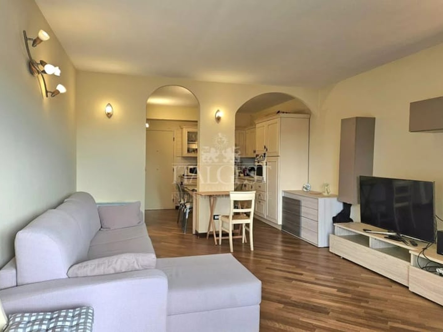 Appartement à vendre - 2 pièces - 60m2 - Roquebrune-Cap-Ma... (06190)