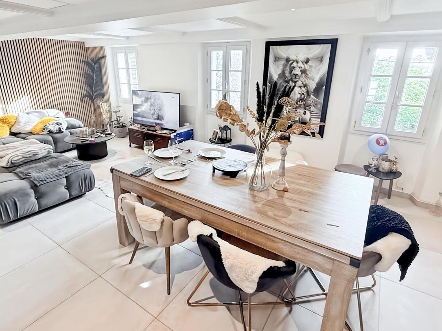 Immeuble à vendre - 7 pièces - 300m2 - La Seyne-Sur-Mer (83500)