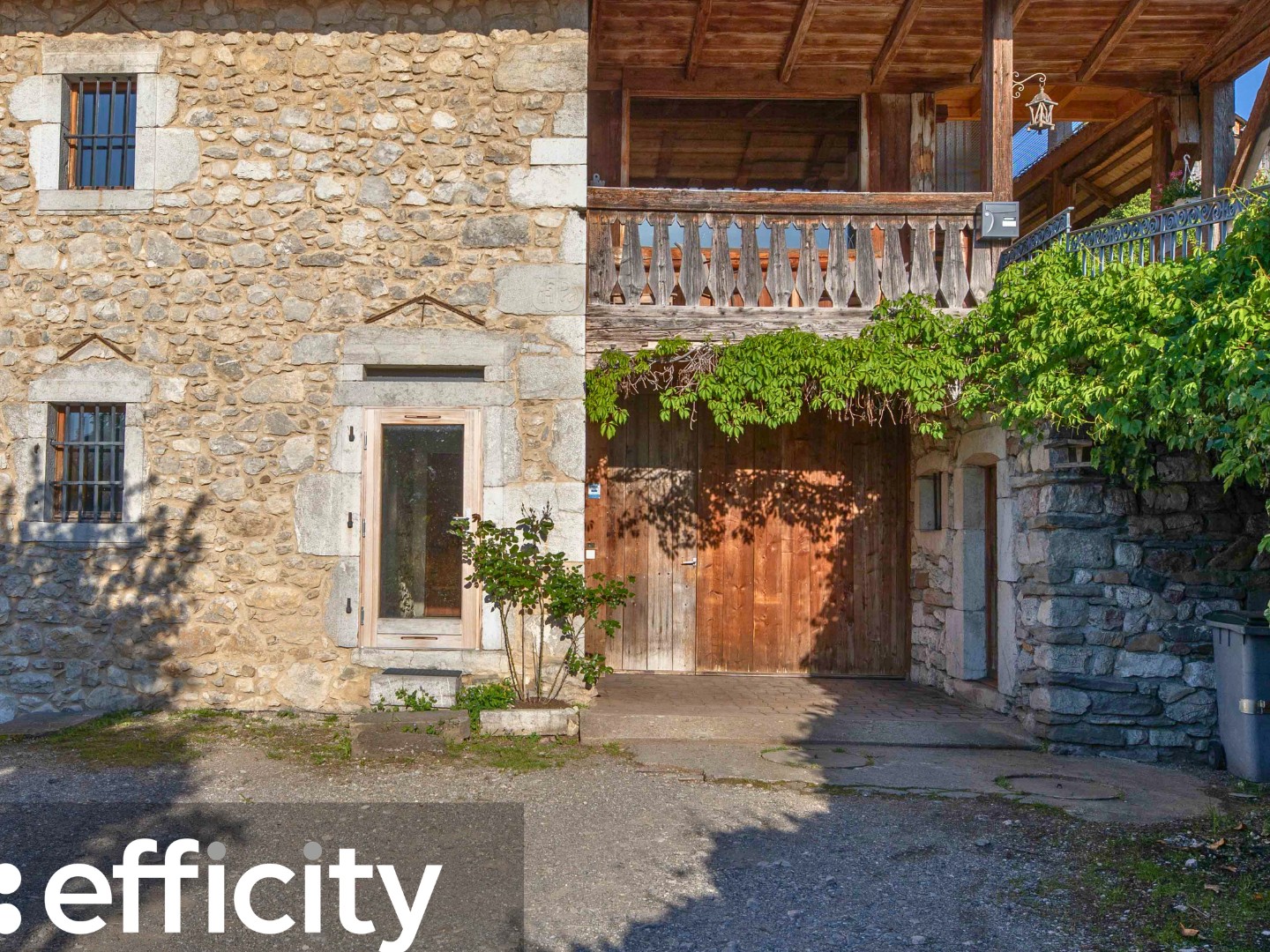 Maison à vendre - 8 pièces - 418m2 - Mont-Saxonnex (74130)