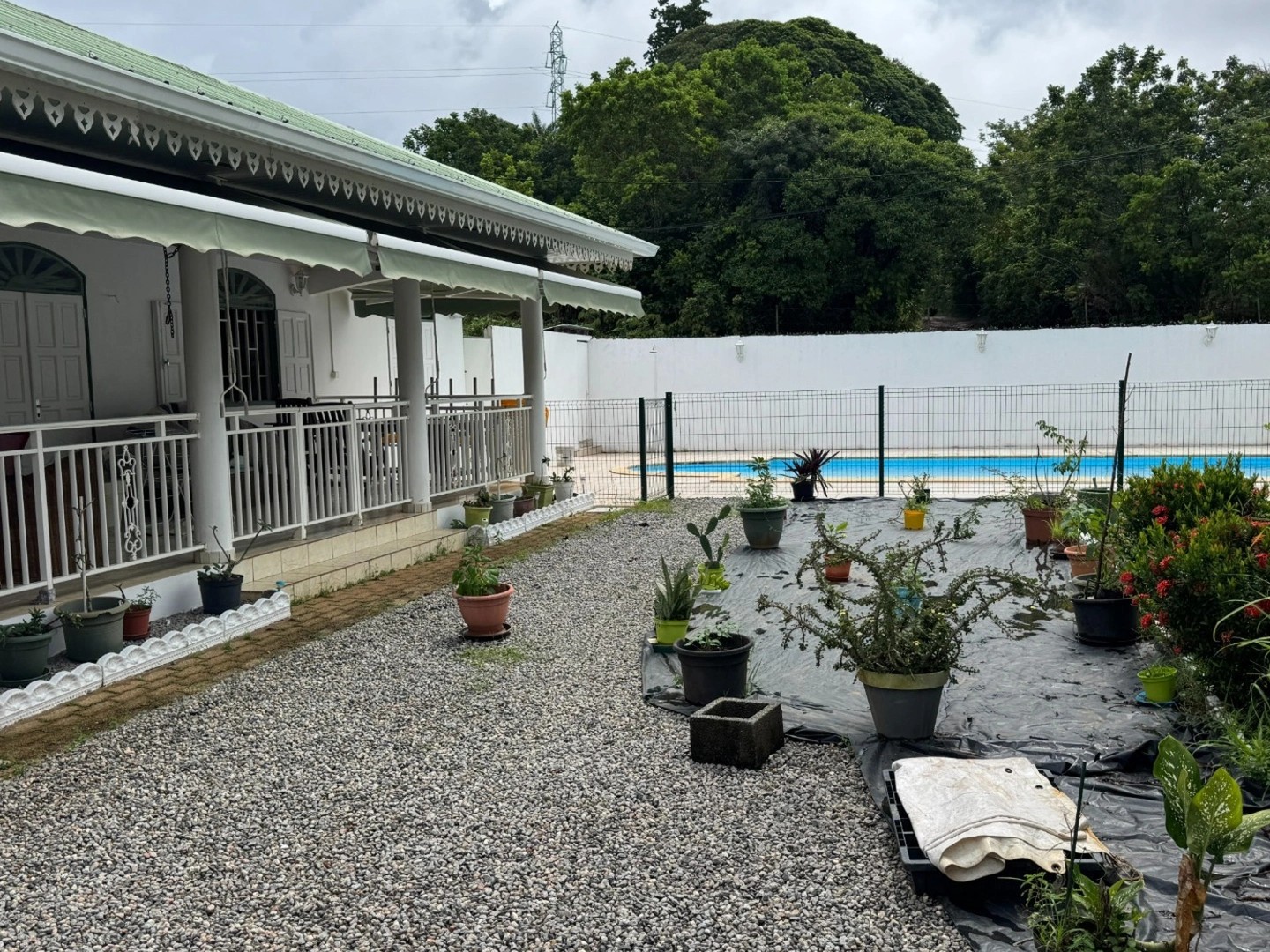 Maison à vendre - 4 pièces - 158m2 - Remire-Montjoly (97354)