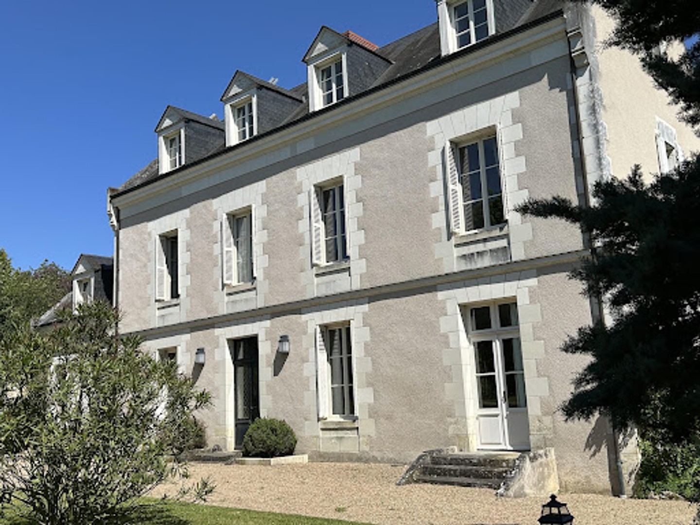 Maison 308 m²