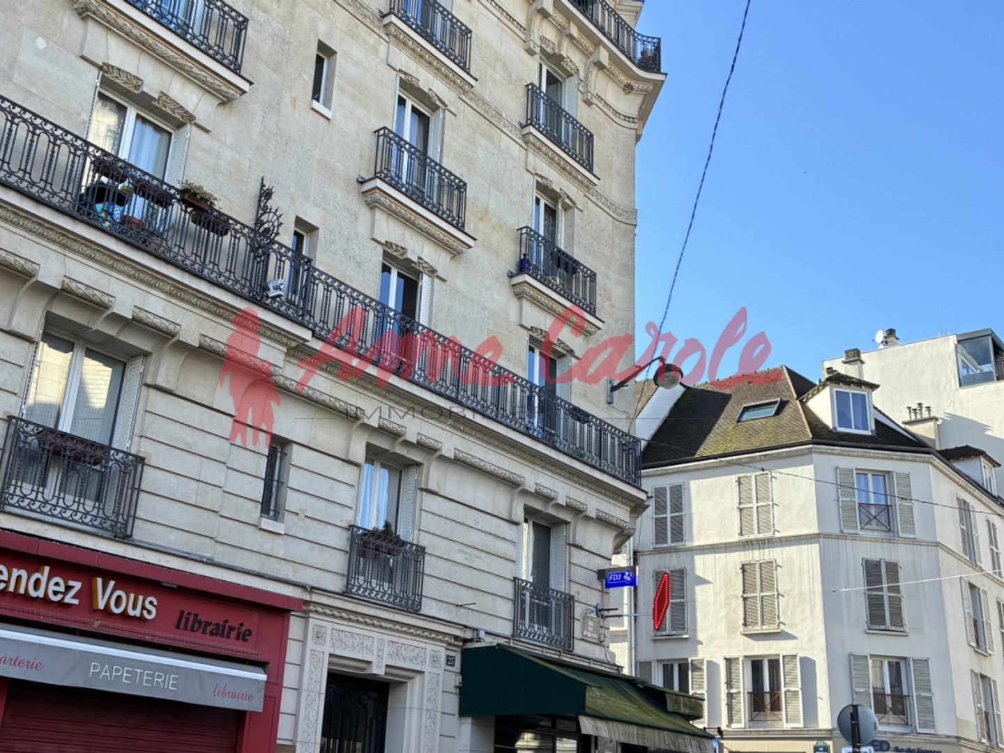 Locaux à vendre - 9 pièces - 154m2 - Paris 12e (75012)