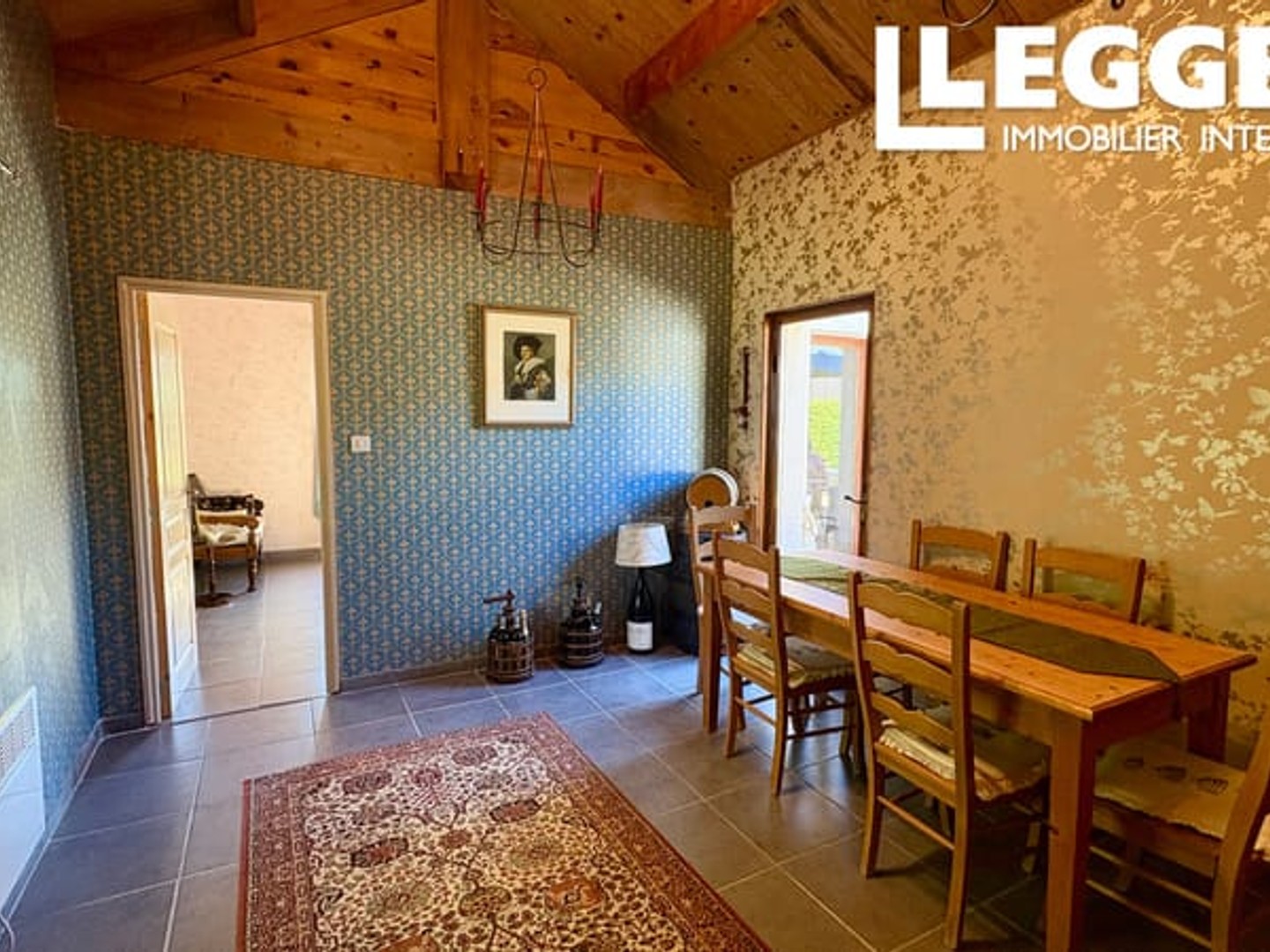 Maison à vendre - 6 pièces - 133m2 - Saint-Estèphe (24360)
