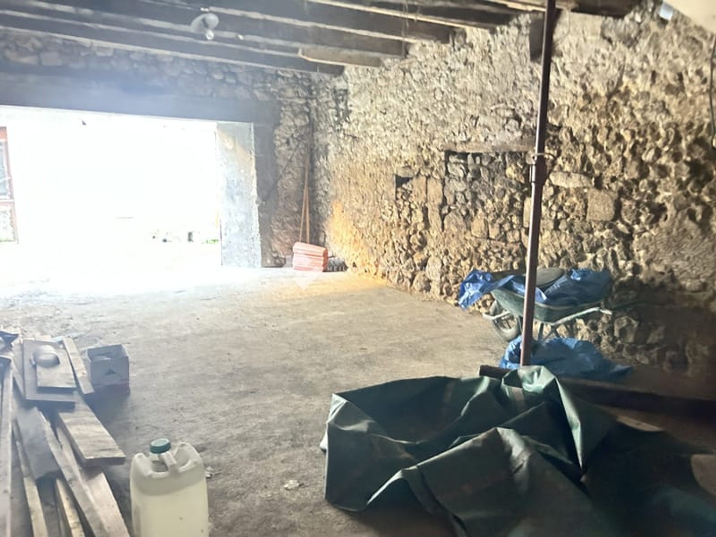 Parking / garage / box à vendre - 60m2 - Condom (32100)