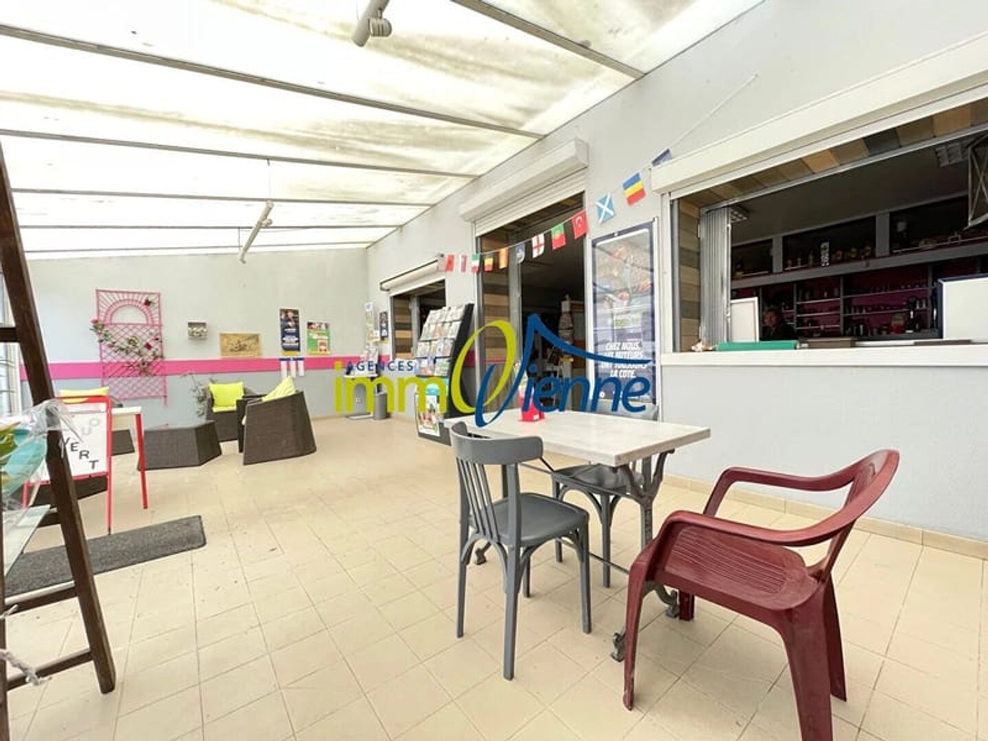 Immeuble à vendre - 4 pièces - 120m2 - Valdivienne (86300)