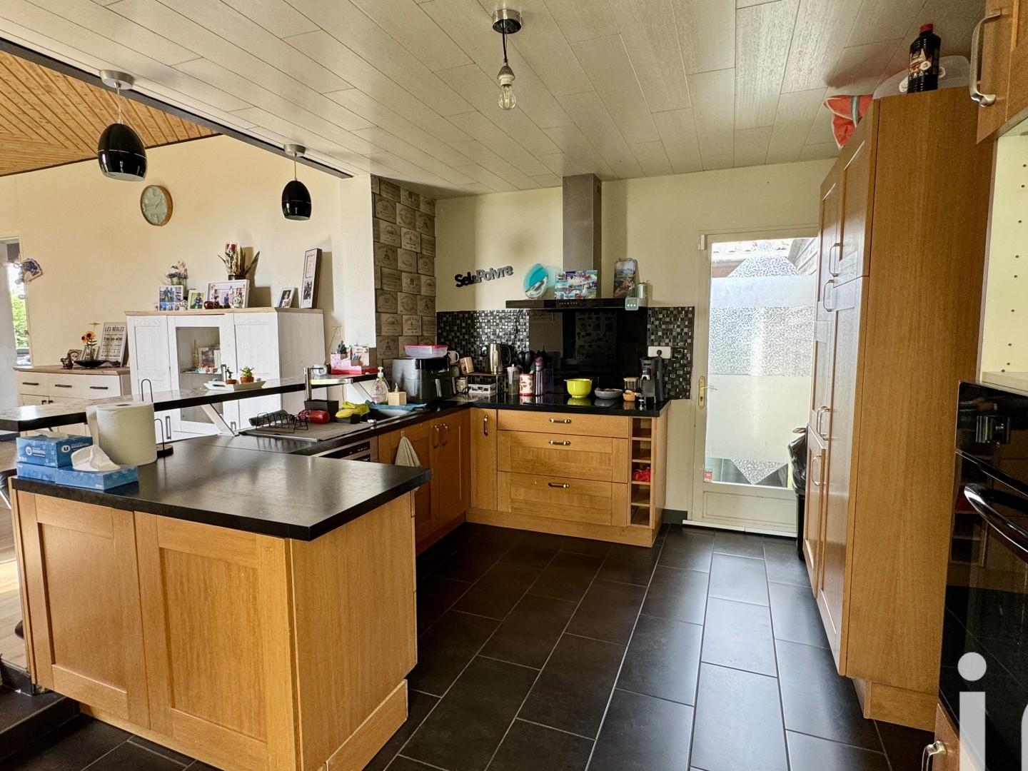 Maison à vendre - 7 pièces - 227m2 - Cavignac (33620)