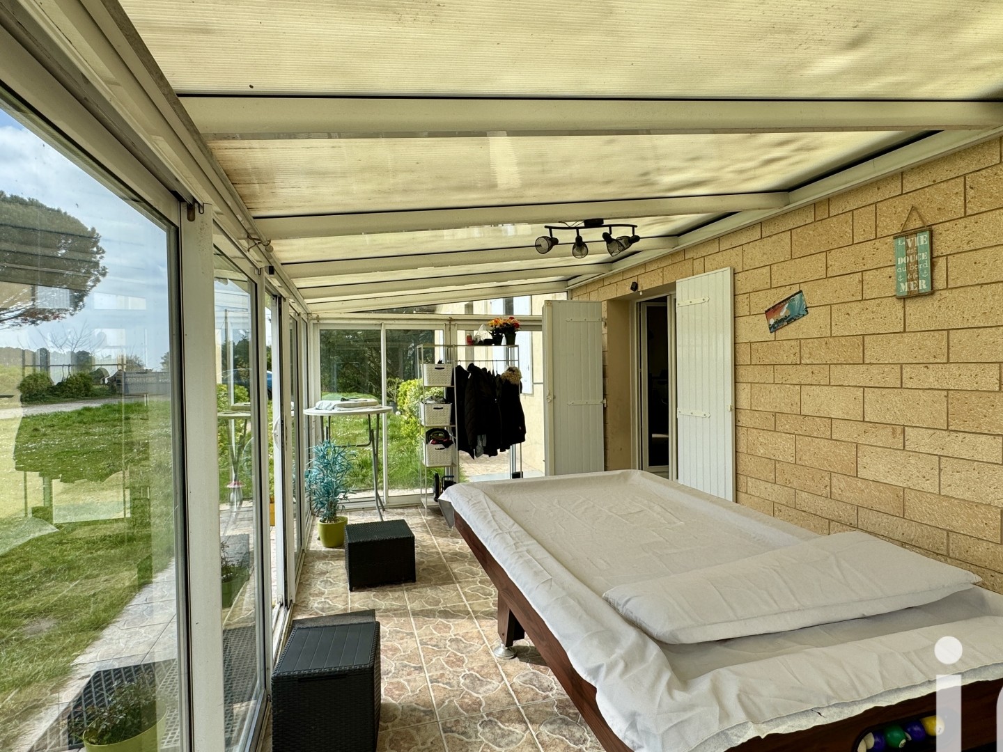 Maison à vendre - 7 pièces - 227m2 - Cavignac (33620)