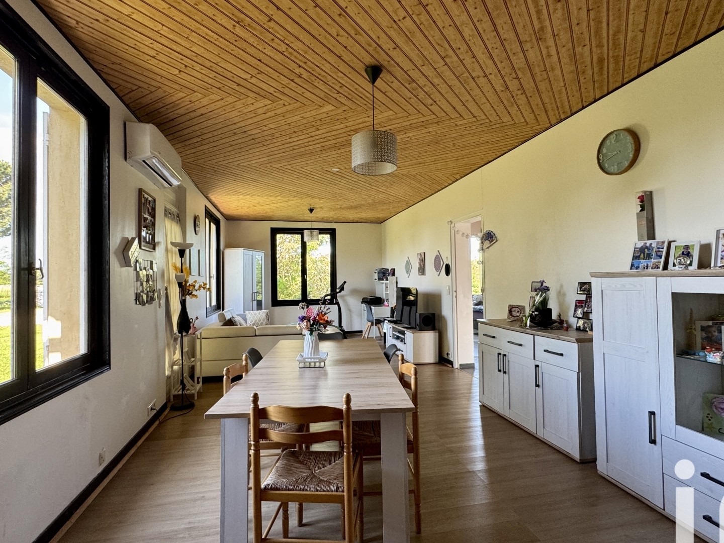 Maison à vendre - 7 pièces - 227m2 - Cavignac (33620)