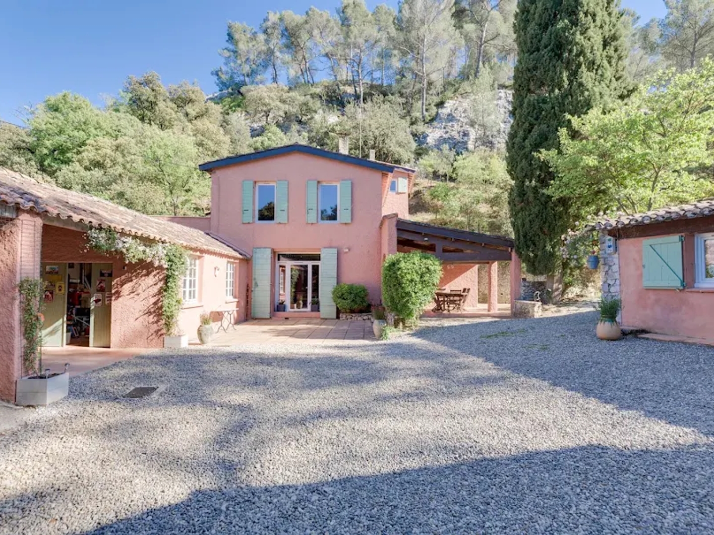 Maison à vendre - 8 pièces - 187m2 - Bouc-Bel-Air (13320)