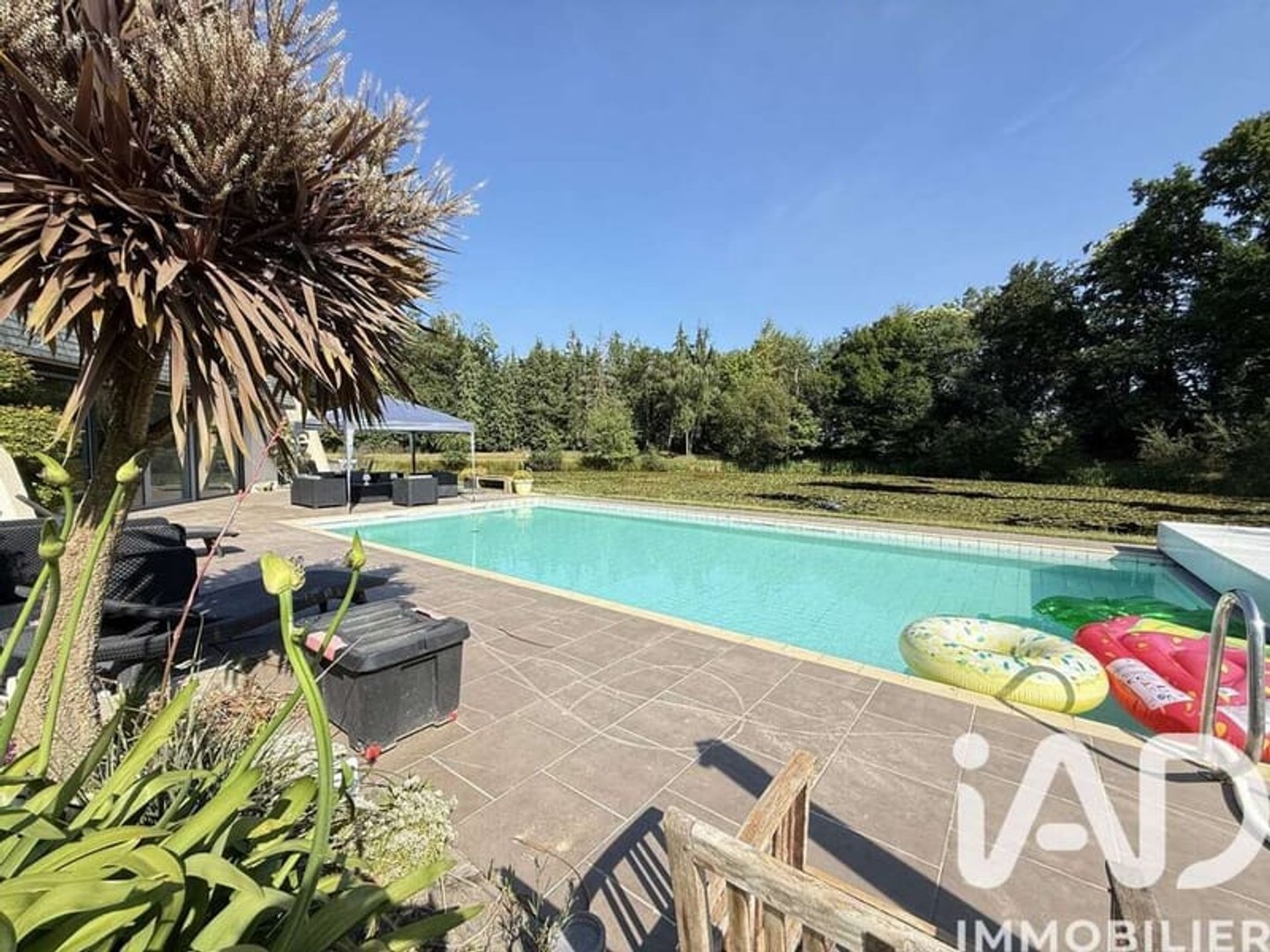Maison à vendre - 9 pièces - 341m2 - Saint-Méen-Le-Grand (35290)