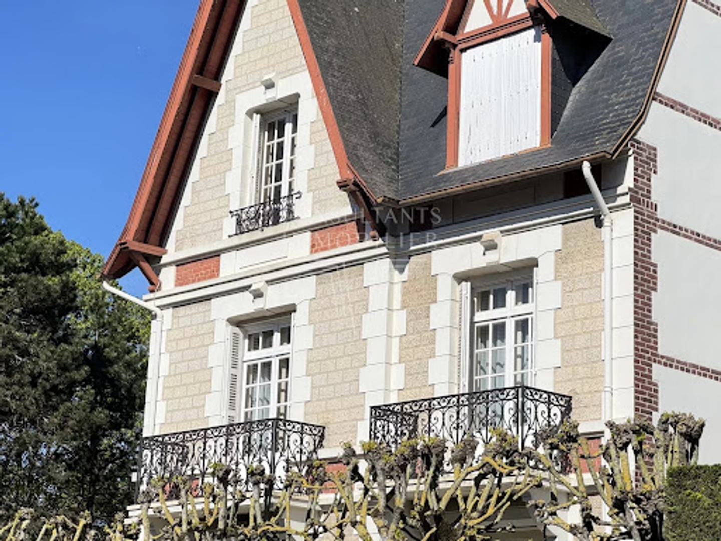 Maison à vendre - 10 pièces - 225m2 - Deauville (14800)