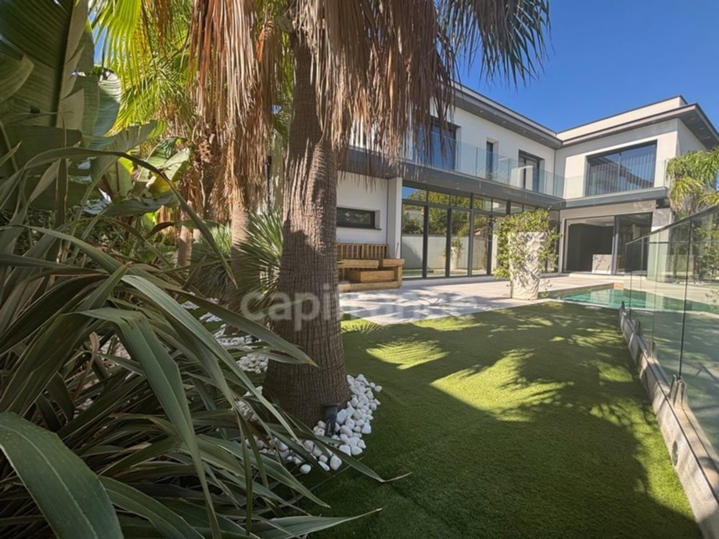 Maison à vendre - 7 pièces - 261m2 - Agde (34300)