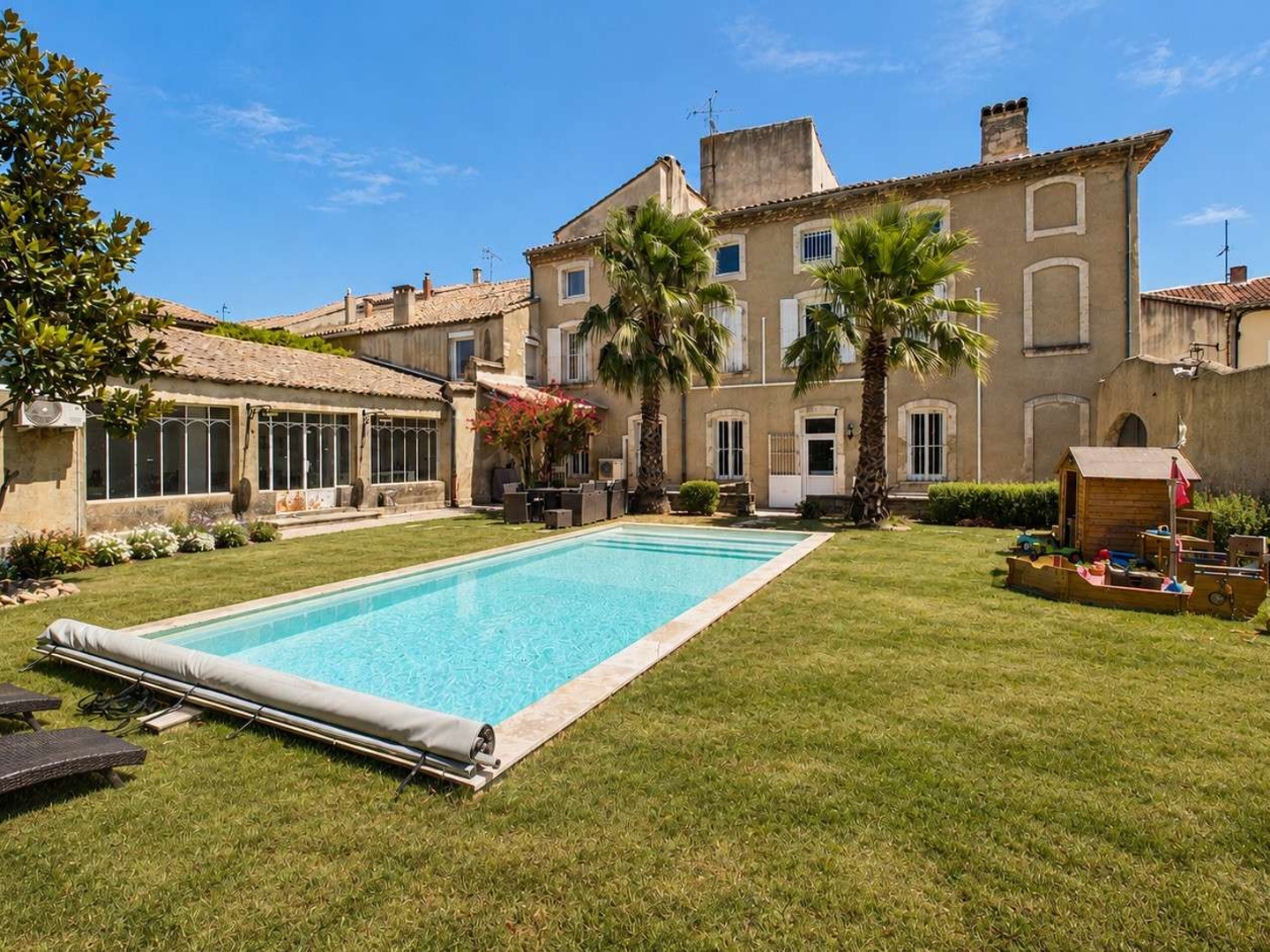 Maison 9 pièces 434 m²