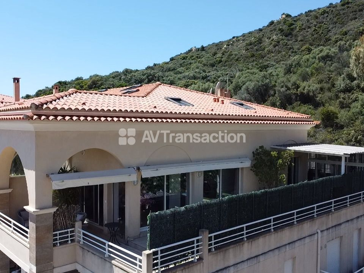 Appartement à vendre - 5 pièces - 220m2 - Ajaccio (20000)
