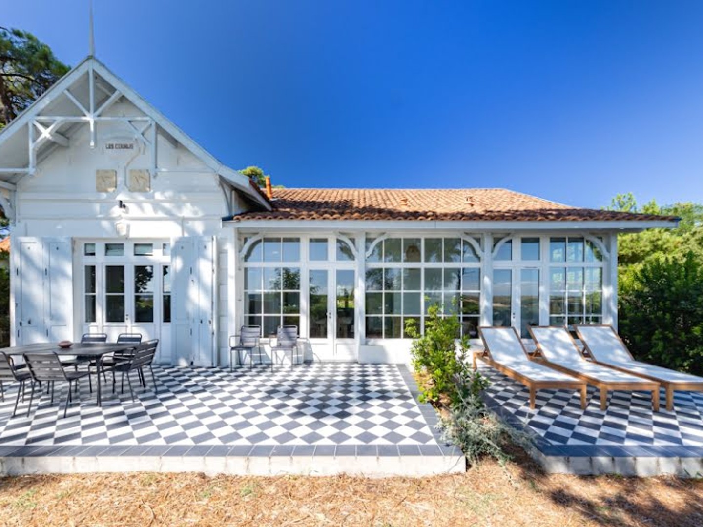 Villa 10 pièces 310 m²