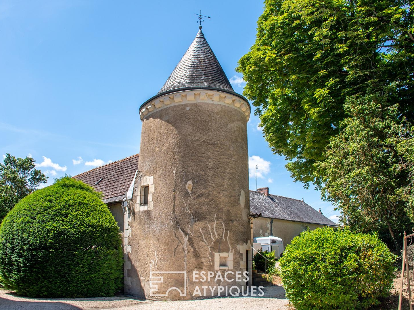 Maison à vendre - 50 pièces - 2000m2 - Trogues (37220)