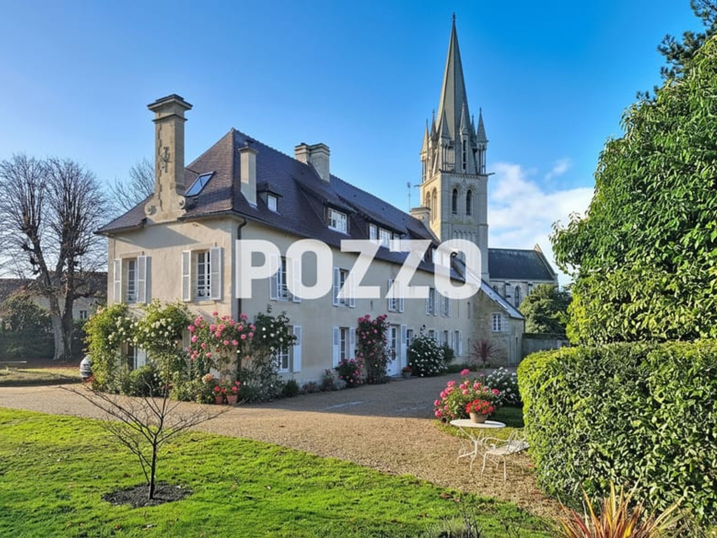 Maison à vendre - 10 pièces - 380m2 - Douvres-La-Délivr... (14440)