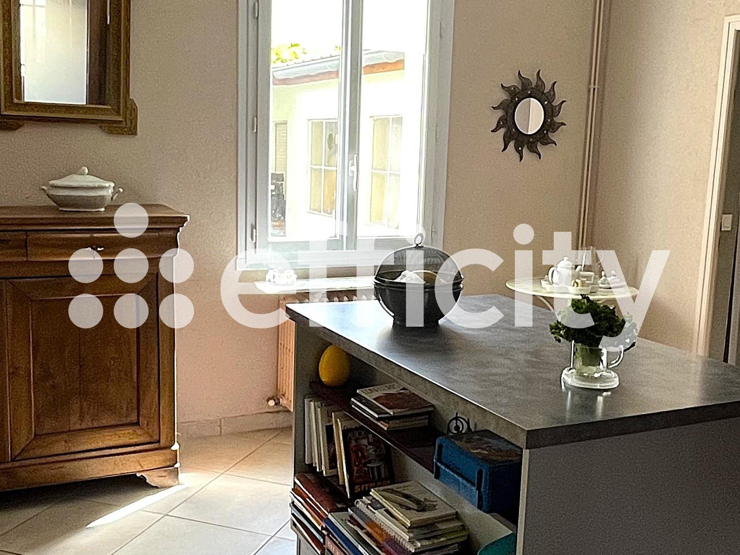 Maison à vendre - 7 pièces - 136m2 - Bourg-En-Bresse (01000)