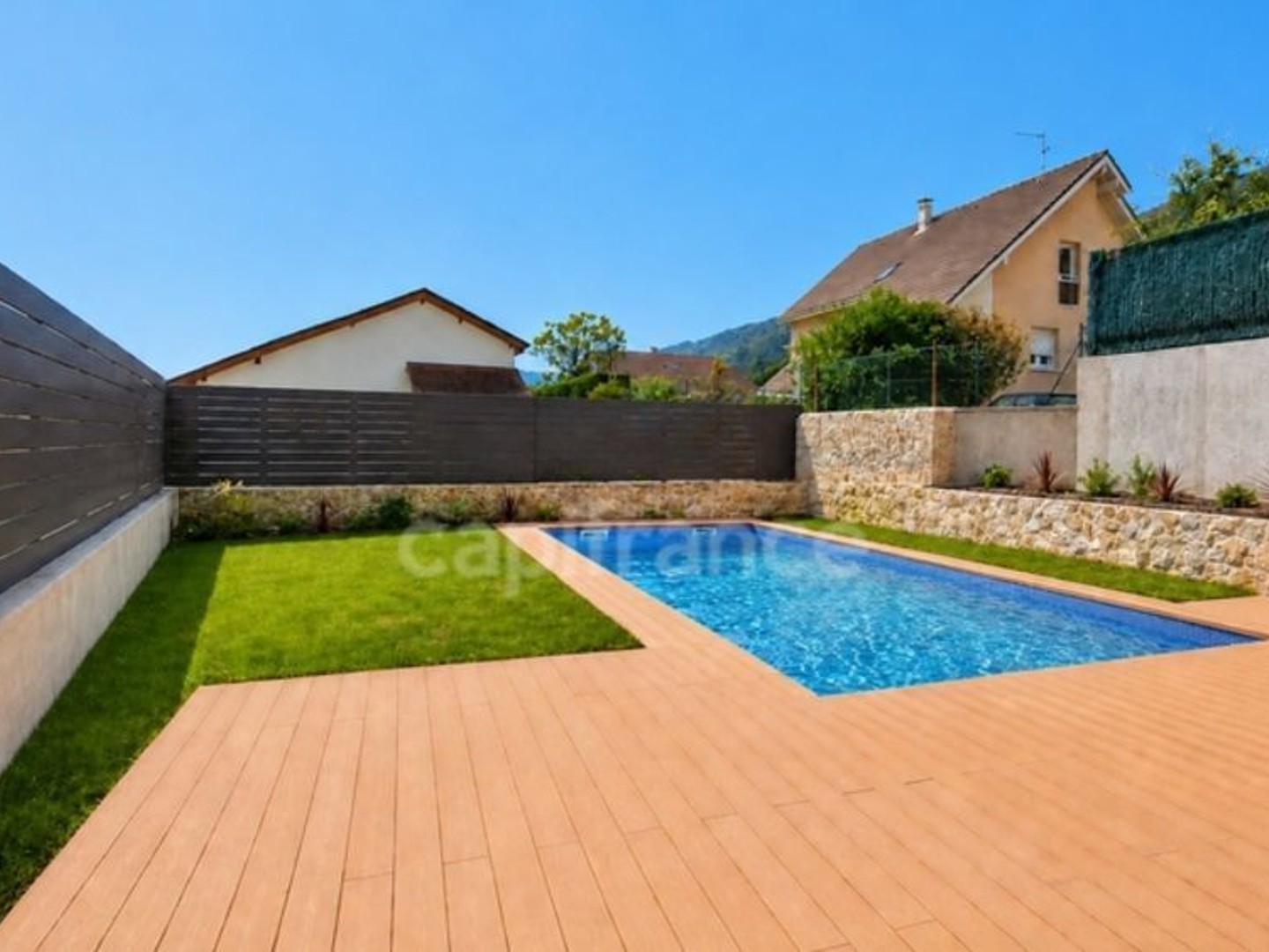 Maison à vendre - 7 pièces - 198m2 - Crozet (01170)