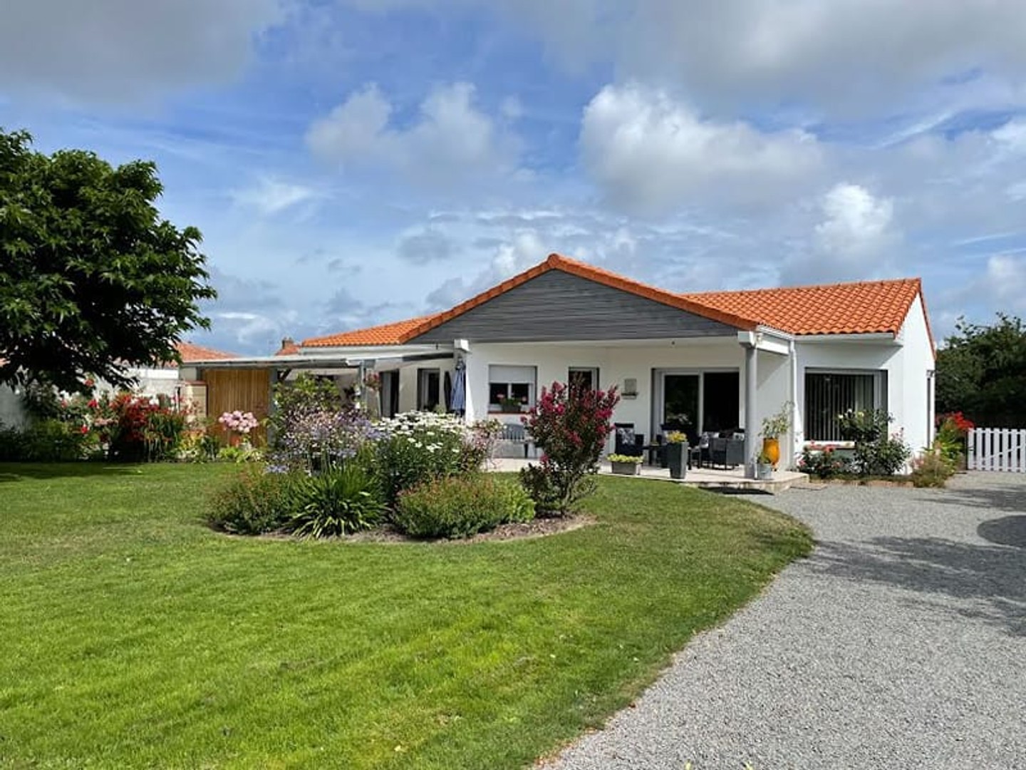 Maison à vendre - 7 pièces - 195m2 - La Plaine-Sur-Mer (44770)