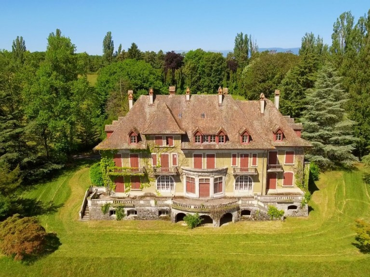 Maison à vendre - 25 pièces - 945m2 - Excenevex (74140)