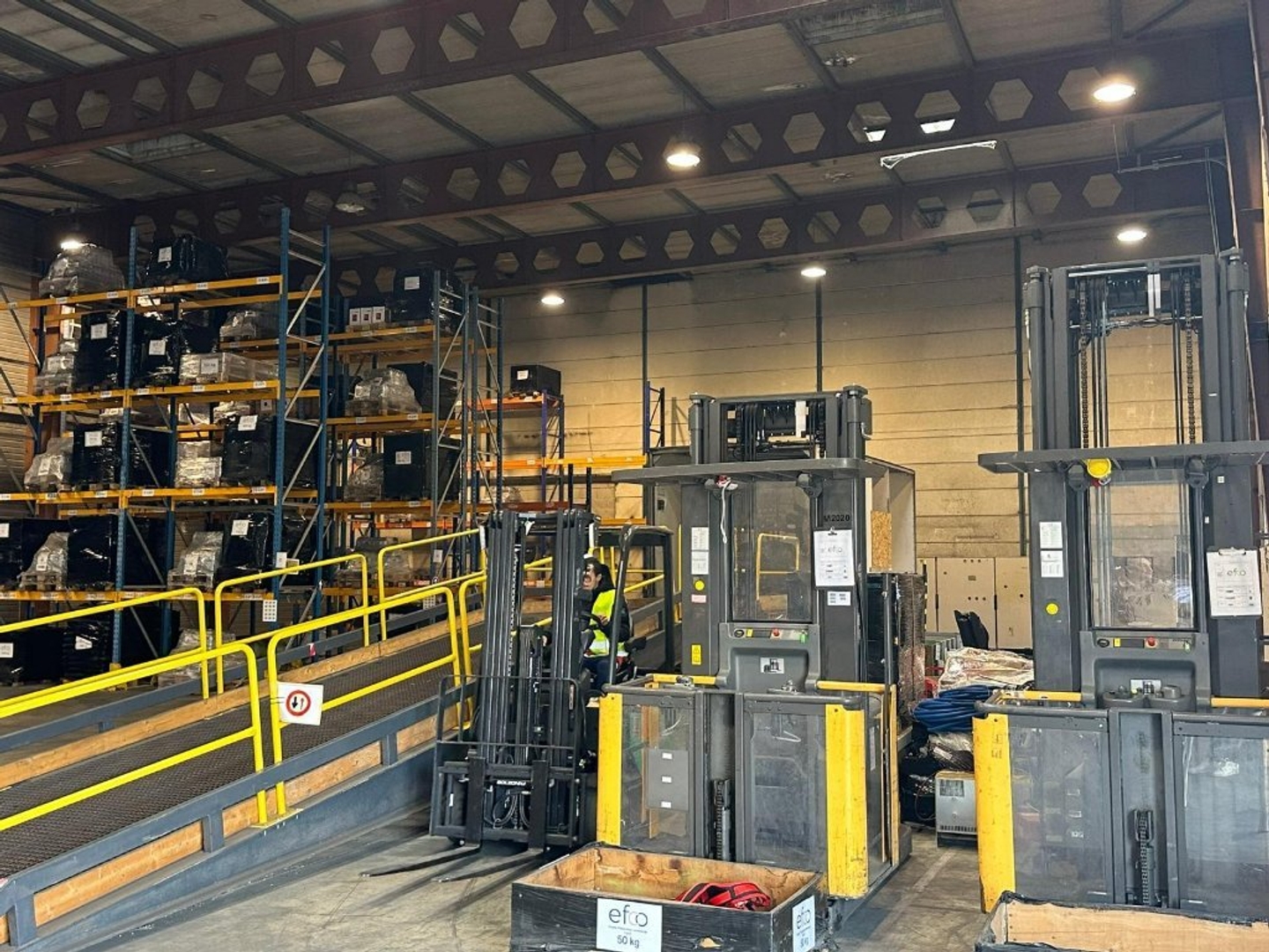 Locaux à vendre - 2206m2 - Chalon-Sur-Saône (71100)
