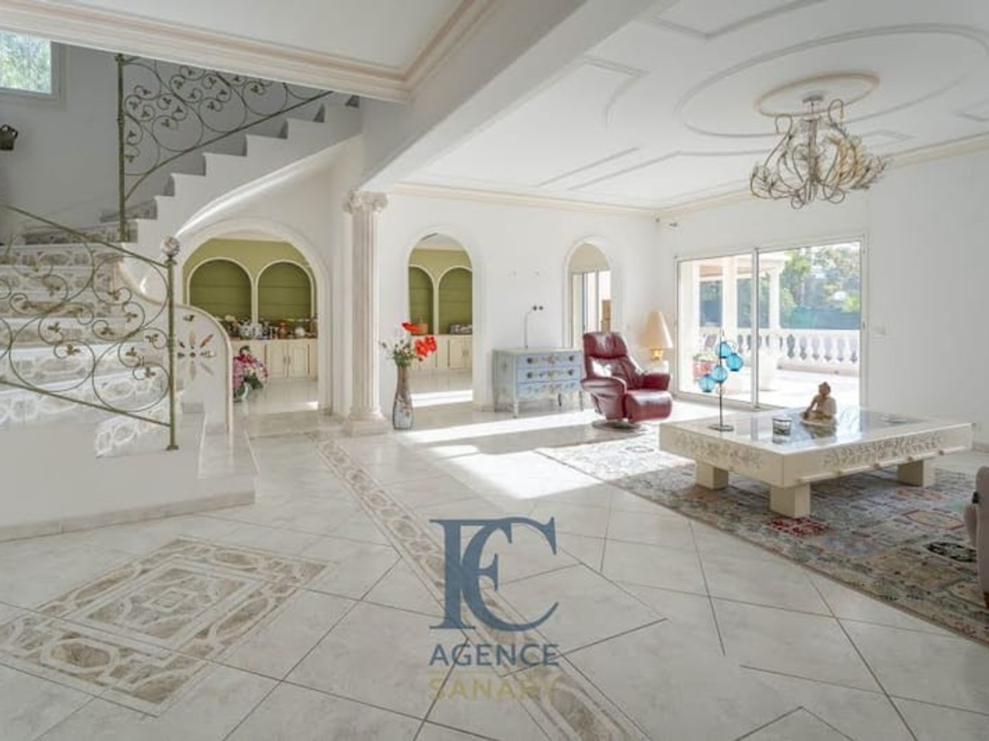 Maison à vendre - 5 pièces - 248m2 - Sanary-Sur-Mer (83110)