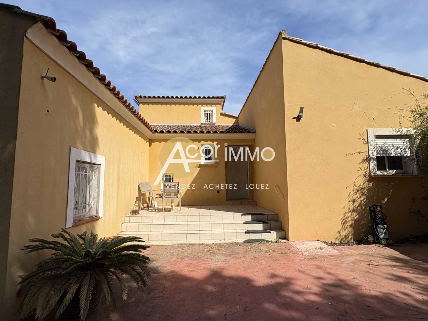 Maison à vendre - 8 pièces - 222m2 - La Seyne-Sur-Mer (83500)