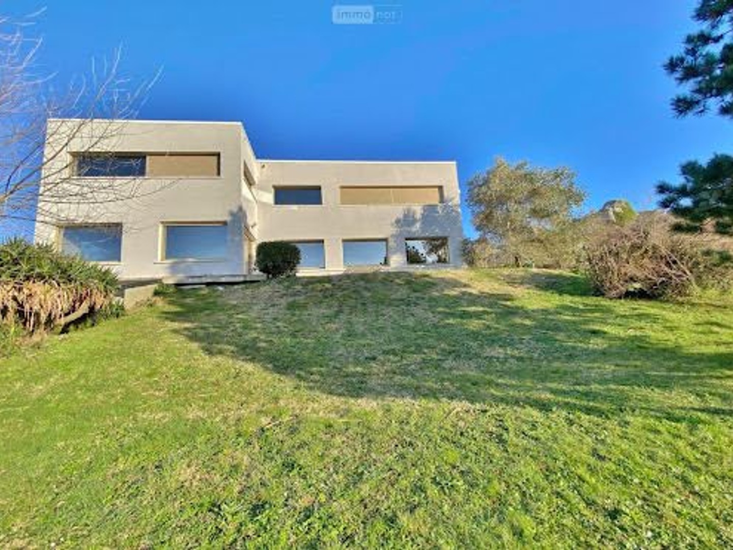 Maison 9 pièces 333 m²