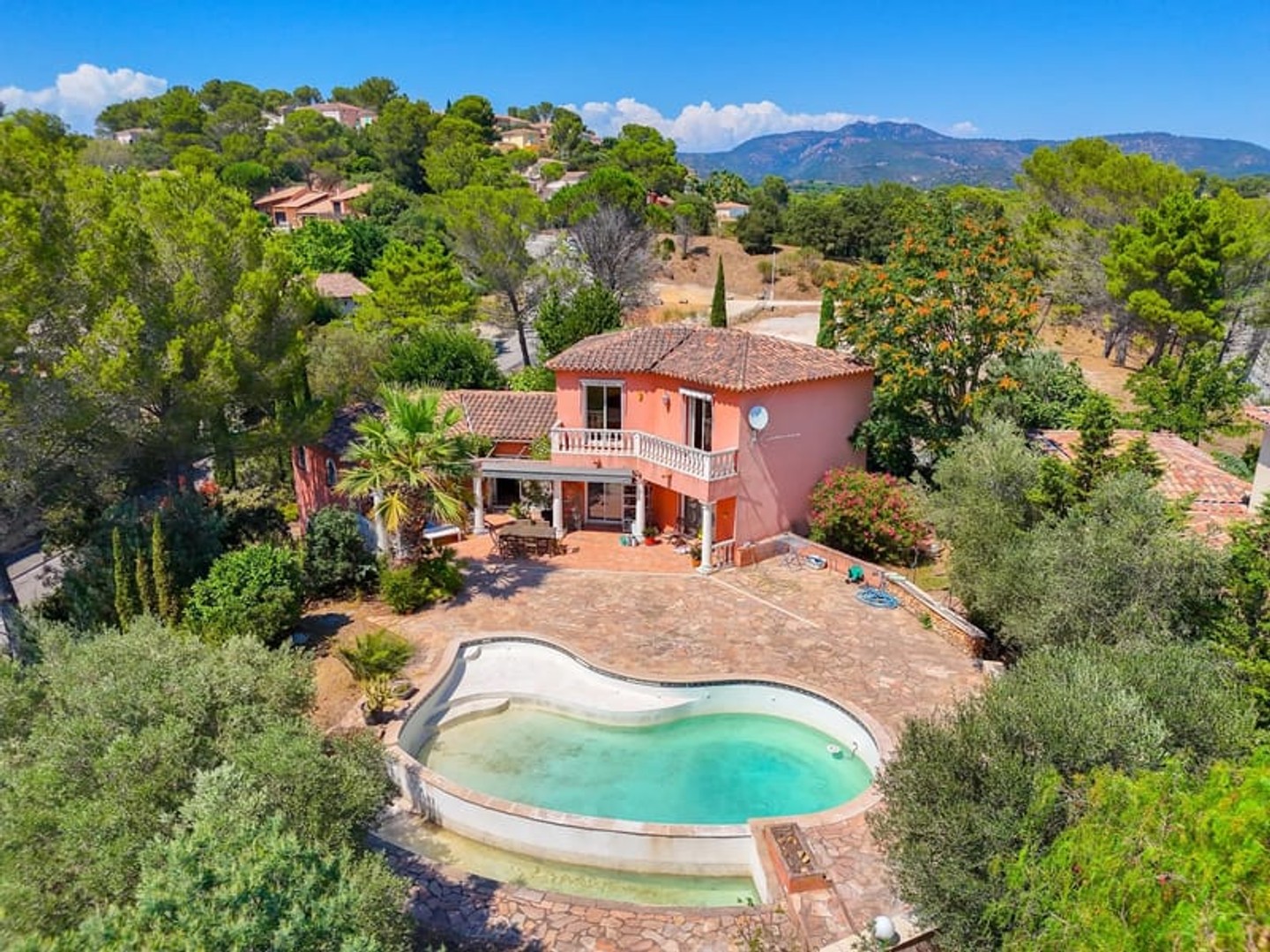 Maison d'architecte avec piscine - Valescure