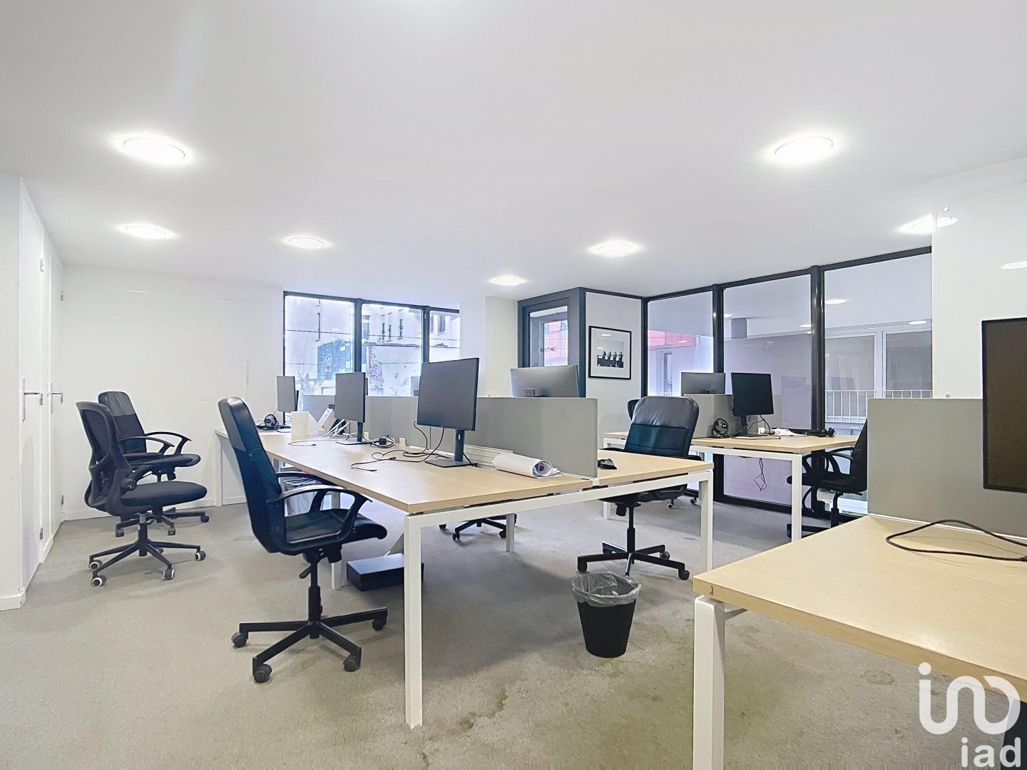 Local commercial 140 m²