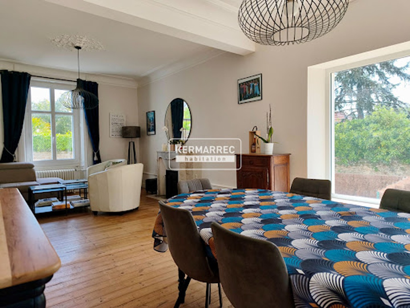 Maison 10 pièces 211 m²