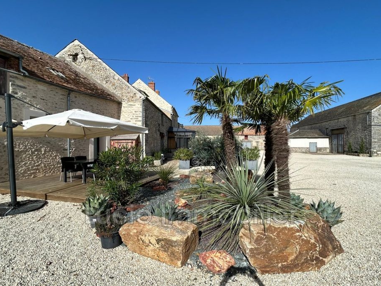 Maison à vendre - 15 pièces - 395m2 - Boissy-Le-Sec (91870)