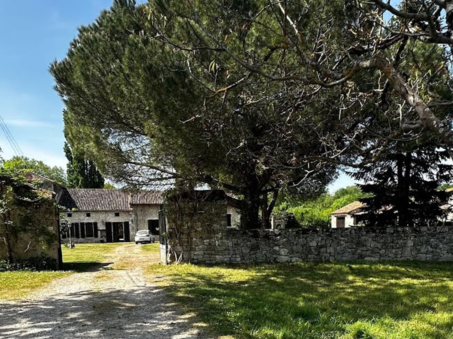Maison à vendre - 10 pièces - 350m2 - Bonneville-Et-Sai... (24230)