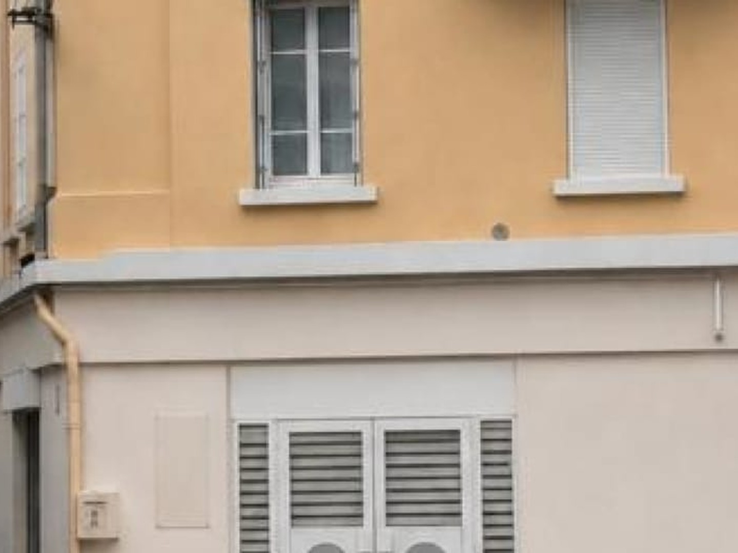 Magasin à vendre - 3 pièces - 61m2 - La Seyne-Sur-Mer (83500)