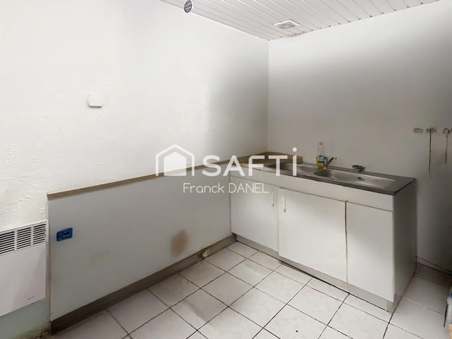 Magasin à vendre - 4 pièces - 114m2 - Hesdin (62140)