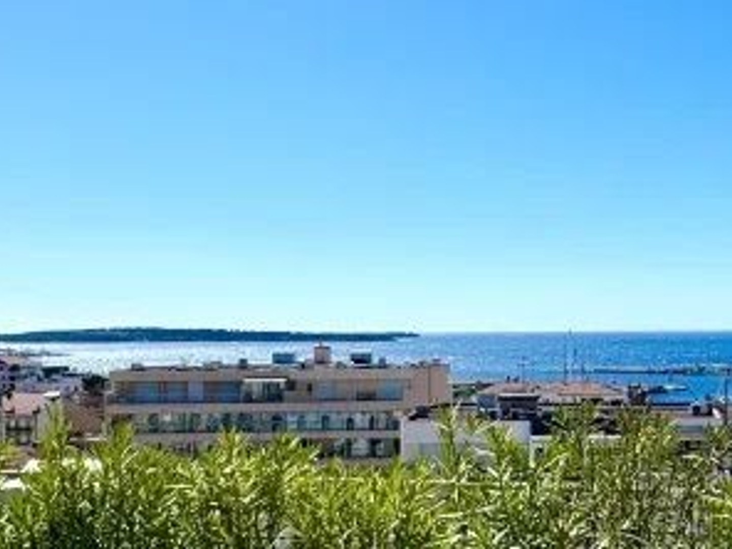 Appartement à vendre - 4 pièces - 117m2 - Cannes (06400)