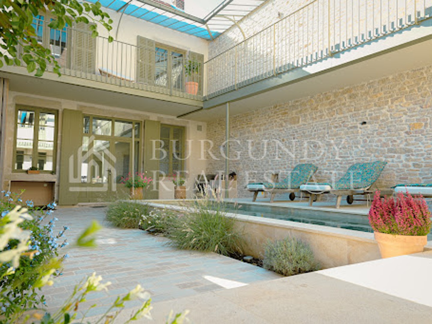 Maison à vendre - 10 pièces - 265m2 - Beaune (21200)