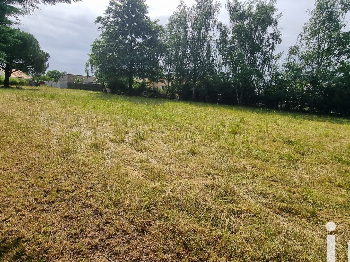 Terrain à vendre - 1240m2 - Moutiers-Sur-Le-Lay (85320)
