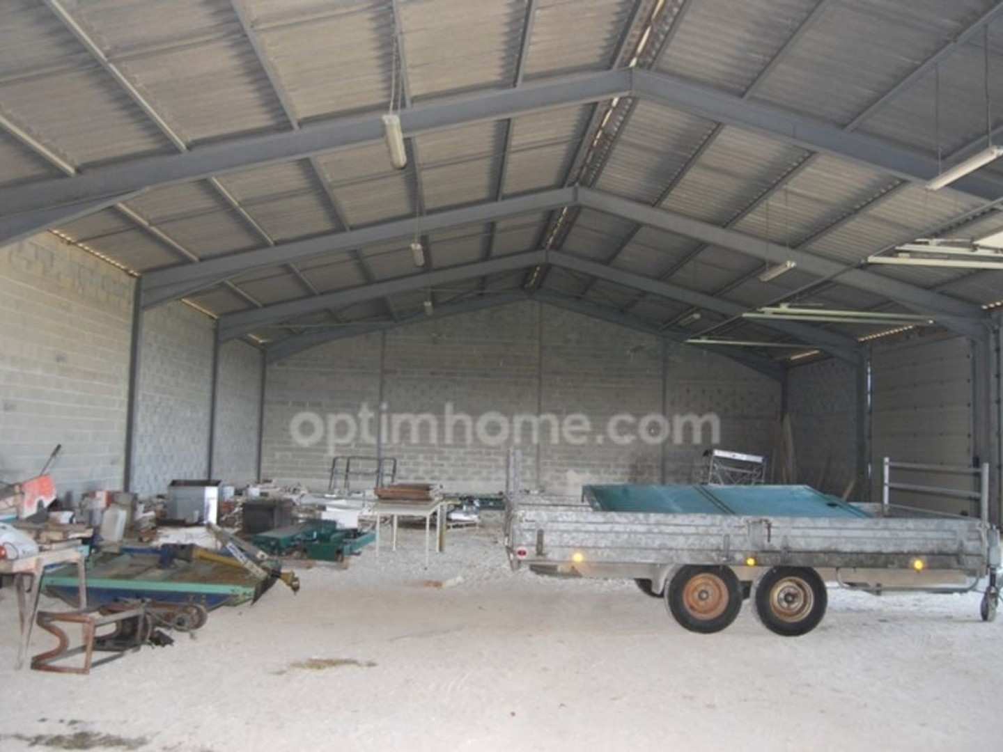 Locaux à vendre - 760m2 - Mansle-Les-Fontaines (16230)