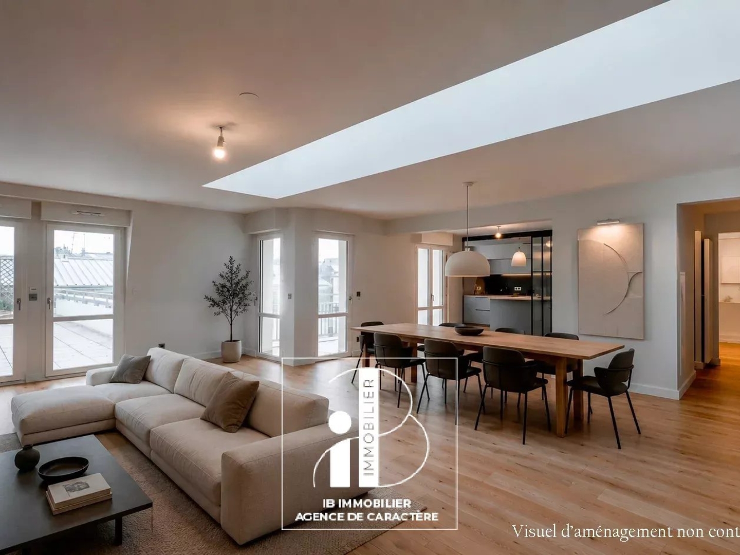 FONTAINEBLEAU - T5, GRAND STANDING - 152m² + TERRASSE -