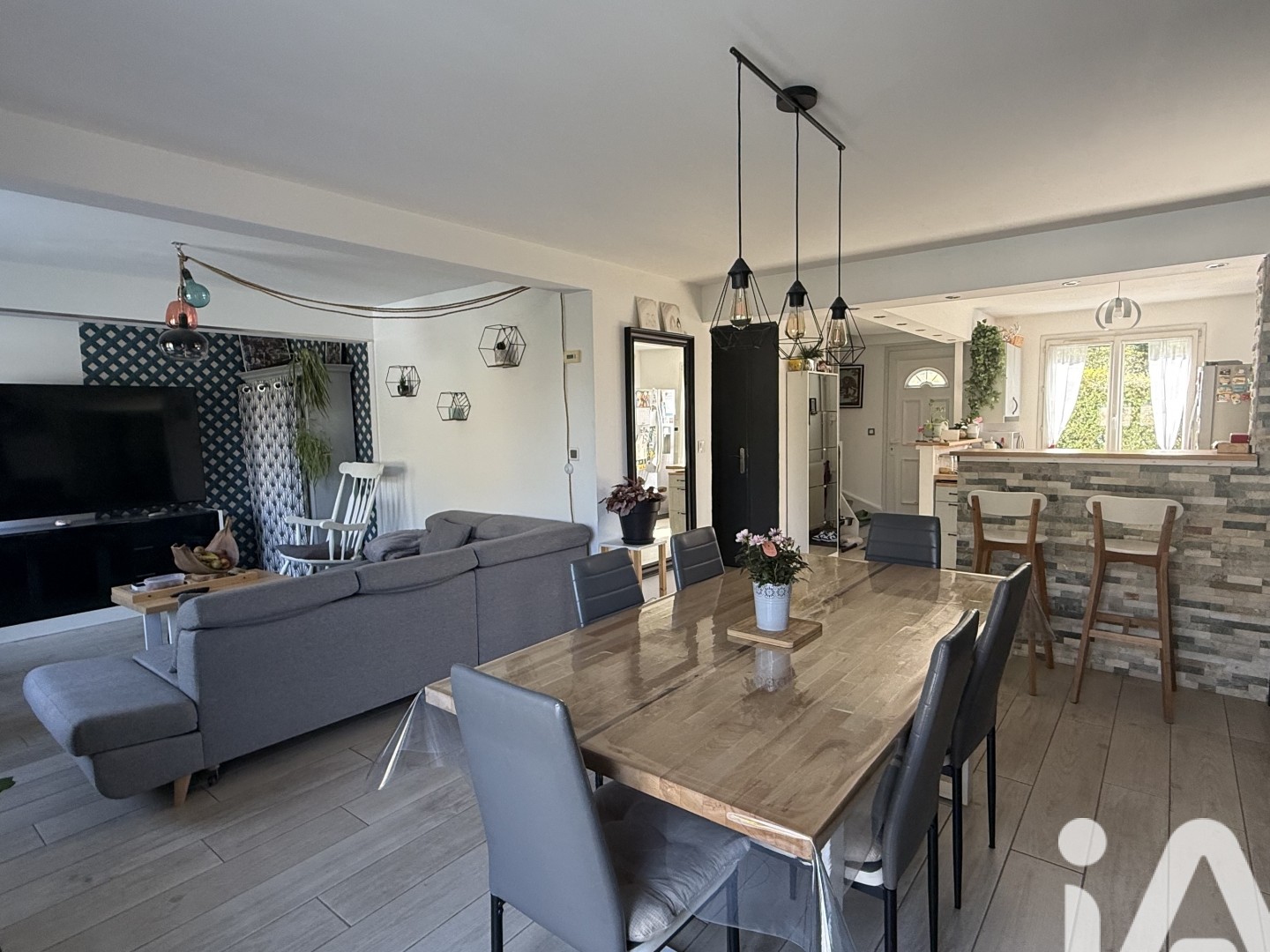 Maison à vendre - 5 pièces - 113m2 - Vert-Saint-Denis (77240)