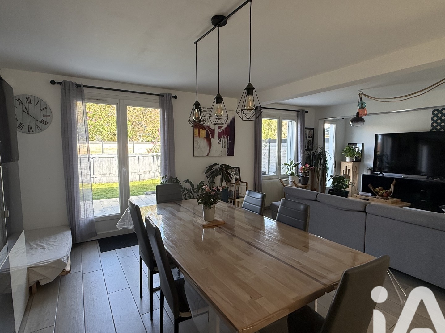Maison à vendre - 5 pièces - 113m2 - Vert-Saint-Denis (77240)