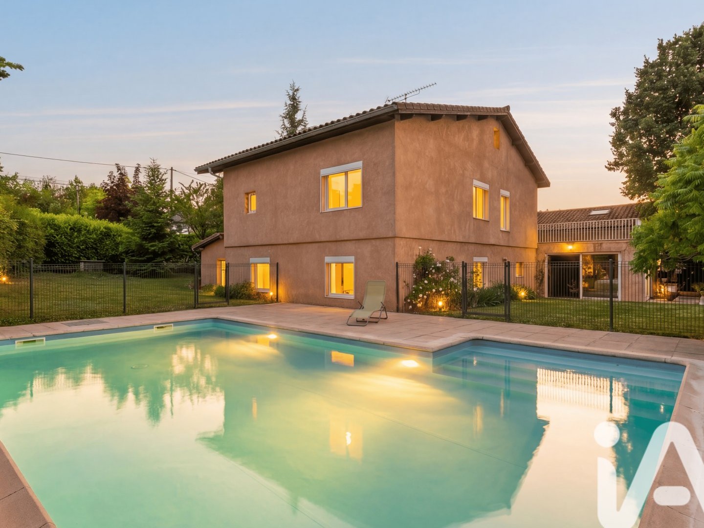Maison 7 pièces 260 m²