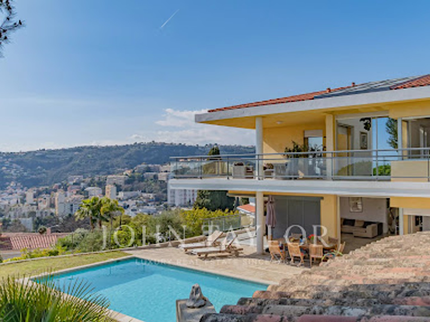 Maison à vendre - 7 pièces - 194m2 - Nice (06100)