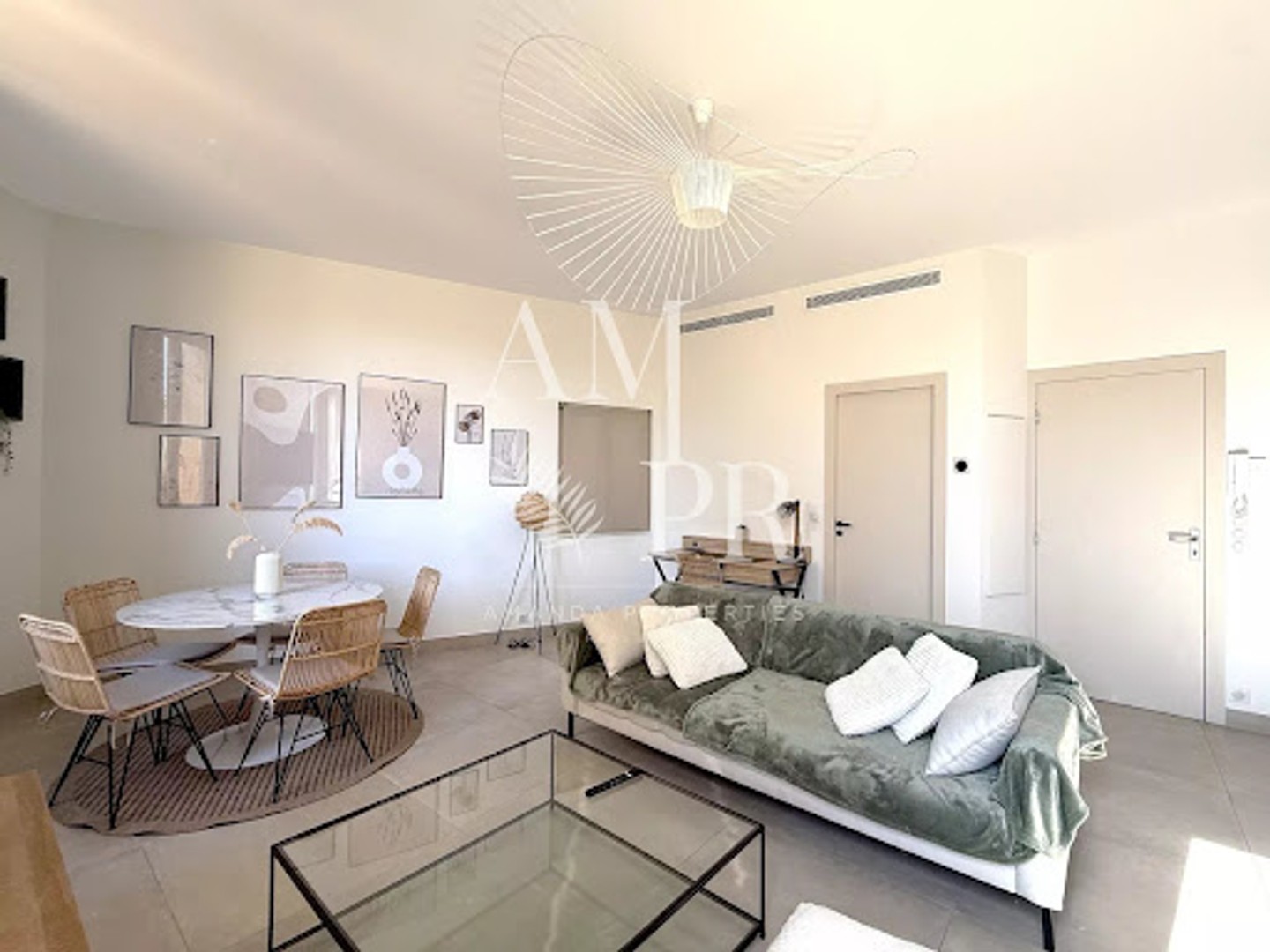 Appartement à vendre - 4 pièces - 61m2 - Cannes (06400)