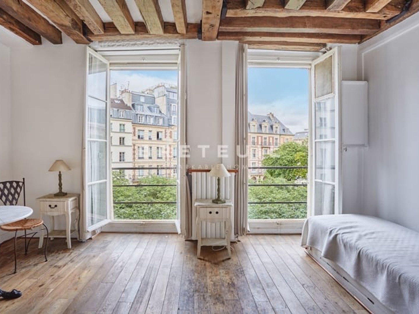 Appartement à vendre - 1 pièce - 24m2 - Paris 1e (75001)